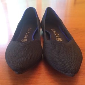 Size 9 Black Point Rothy’s